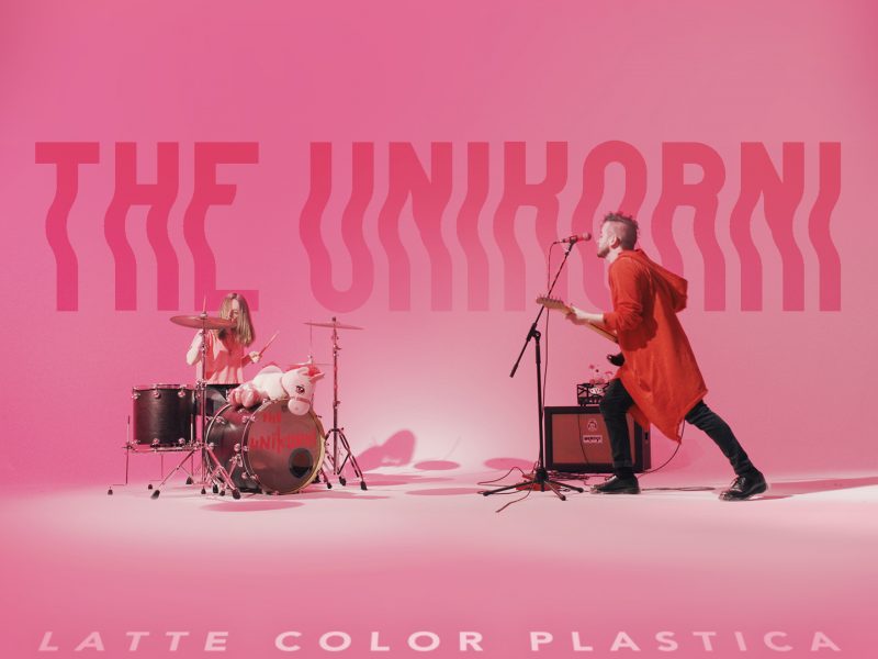 The Unikorni è online il singolo d’esordio: Latte Color Plastica