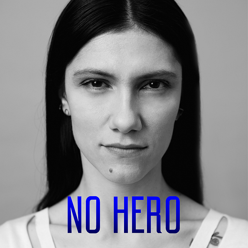 Elisa torna a cantare in inglese con “No Hero”!