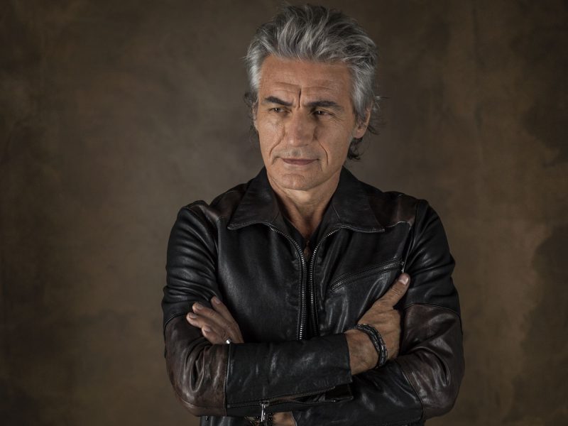 Luciano Ligabue, spostata la data per i 30 anni di carriera