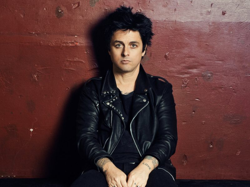 Billie Joe Armstrong, i cinquanta sono sempre più vicini