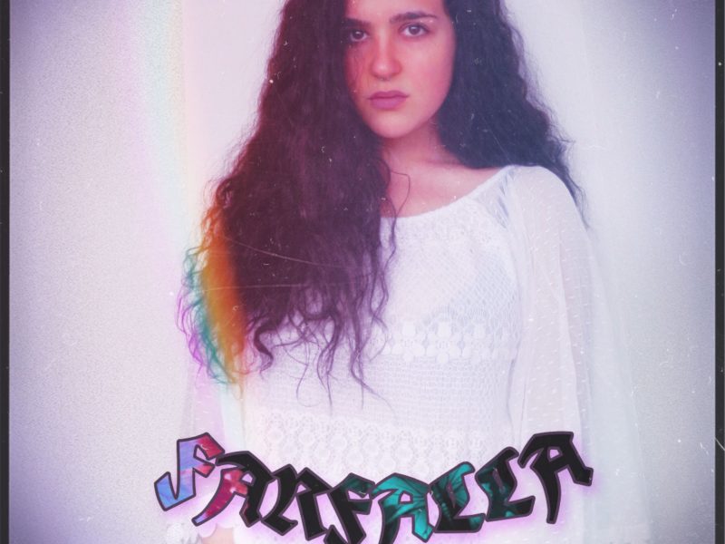 Michela, fuori il suo primo album “Farfalla”: dolce poesia