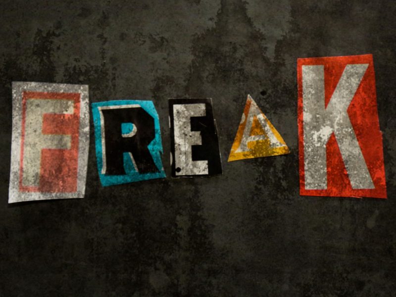 “Freak”, fuori il nuovo singolo emo punk dei Love Ghost