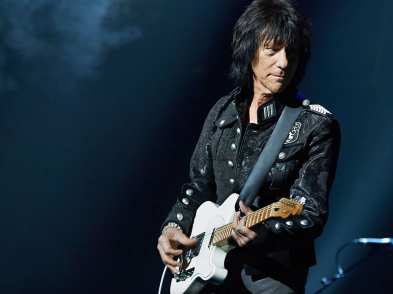 Morto Jeff Beck, il leggendario chitarrista rock che rifiutò i Rolling Stones